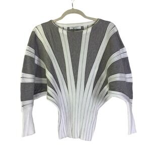 LIQUID BY‎ SIONI Gray & White Stripe Dolman Sleeve Knit Pullover Sweater